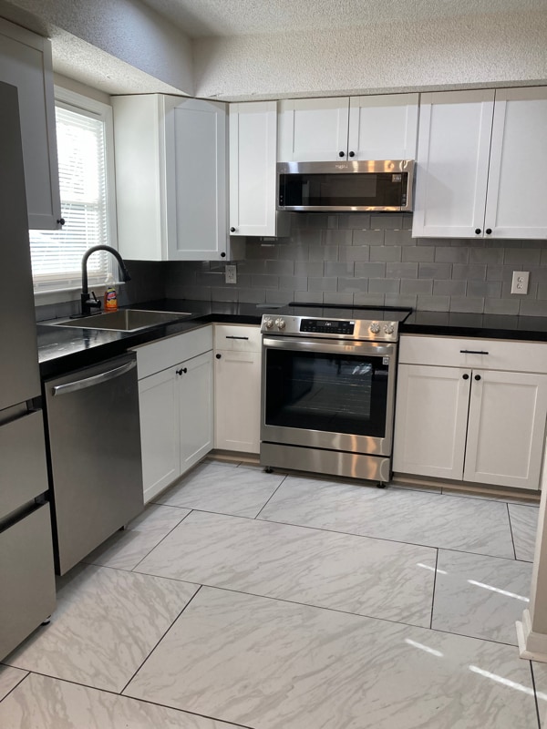 Building Photo - 1608 Willowby St