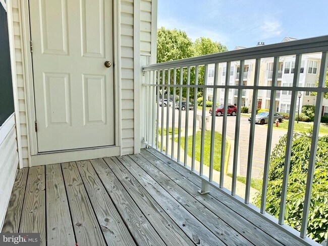 Building Photo - 7501 Calderon Ct