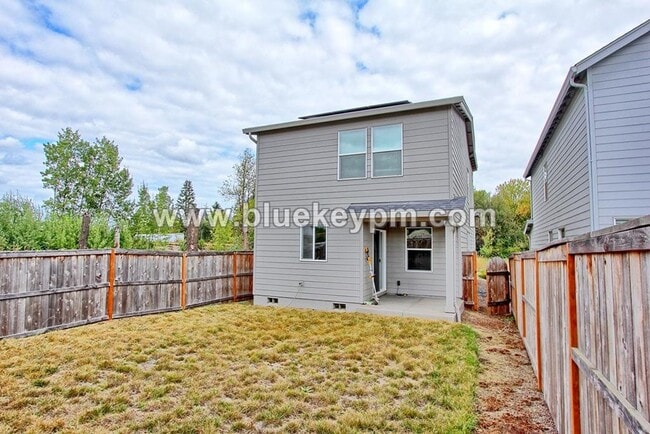 Building Photo - 10312 NE 79th Ct