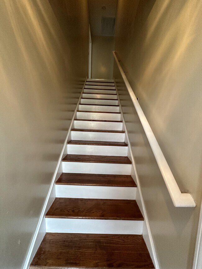 Building Photo - 160 Mills Run Dr