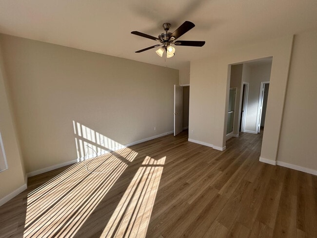 Building Photo - 14759 W Gunsight Dr