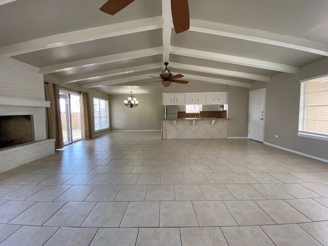 Building Photo - WATERFRONT HOME W/ FENCED YARD