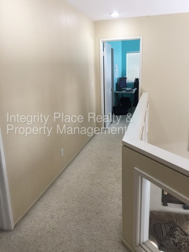 Building Photo - Parkside Green Gated Community