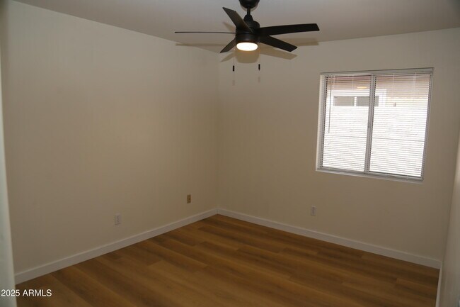 Building Photo - 18602 N 2nd Ave