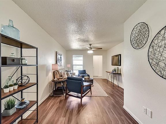 Building Photo - 8209 Ferguson Rd