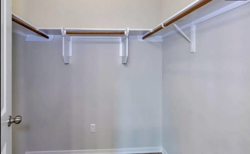 Building Photo - 2800 Joe Dimaggio Blvd