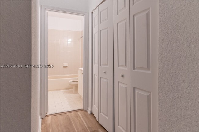 Building Photo - 1410 S Santa Catalina Cir