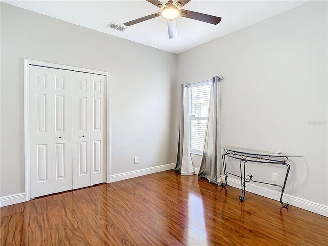 Building Photo - 16829 Midsummer Ln