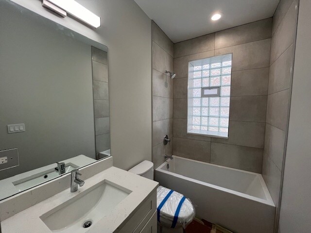 Building Photo - 1250 W Eddy St