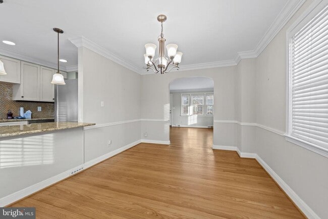 Building Photo - 169 Regester Ave