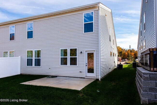 Building Photo - 10029 Windcrest Farms Ln