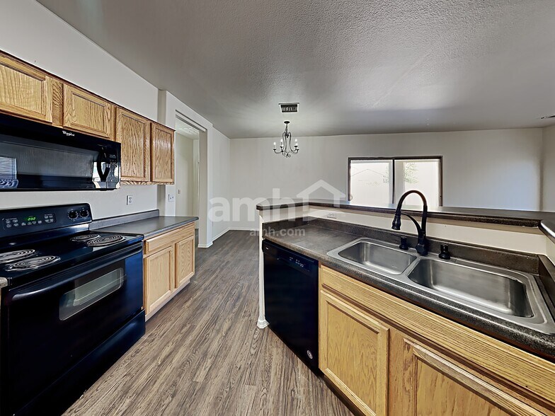 Building Photo - 12557 N Hirsutum Dr