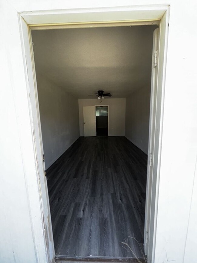 Building Photo - 1272 Cedar Haven Ave