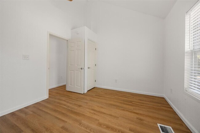Building Photo - 14708 Foy Dr