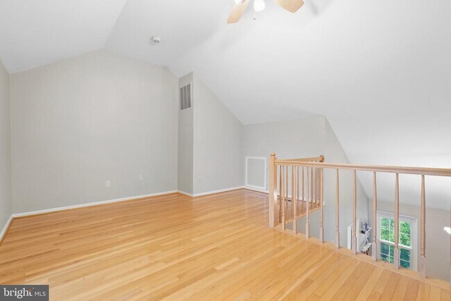 Building Photo - 3968 Clares Ct