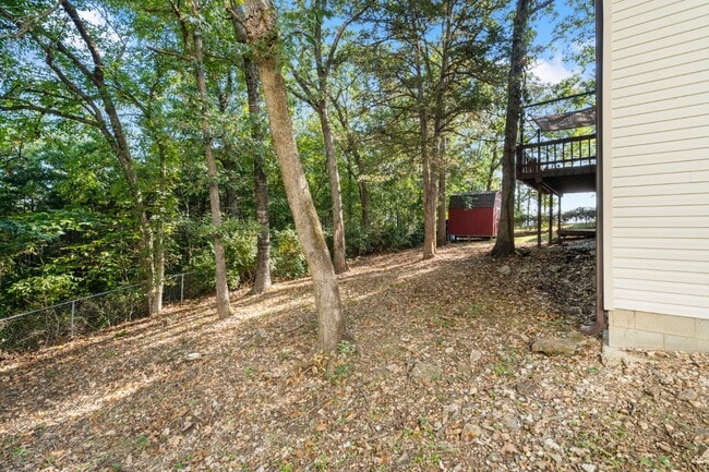 Building Photo - 161 Trent St