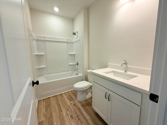 Building Photo - 2315 Discovery Loop