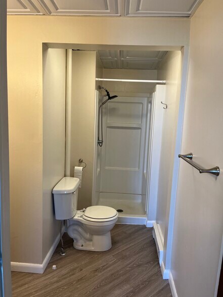 Bathroom - 204 New Boston St