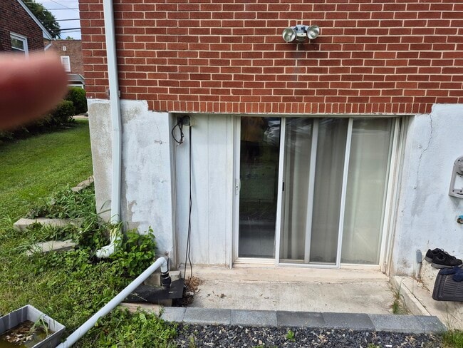 Primary Photo - 136 S 3rd St