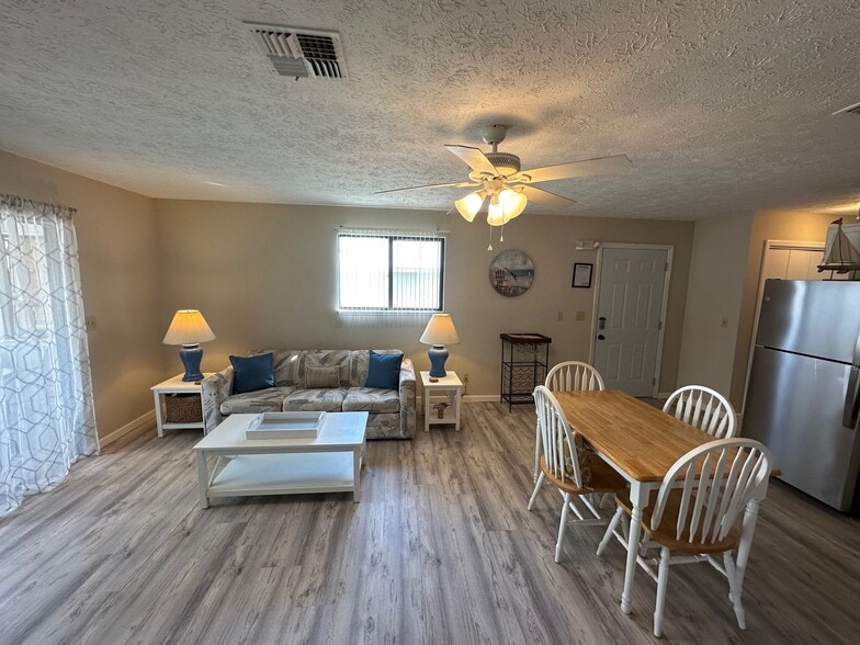 Building Photo - 191 Anchorage St