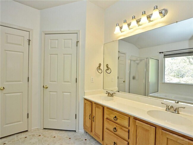 Building Photo - 13428 Tamayo Dr