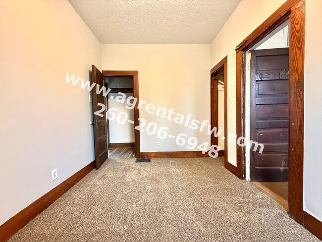 Building Photo - 2921 Broadway