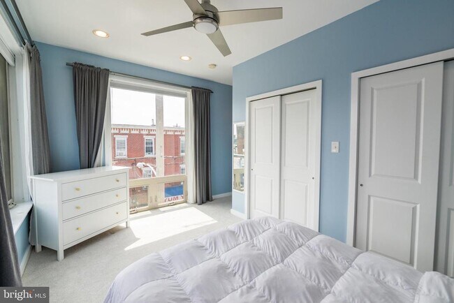 Building Photo - 2029 E Huntingdon St