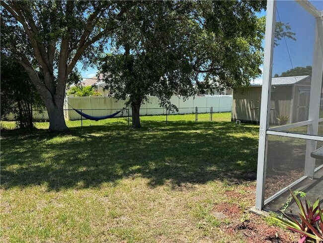 Building Photo - 1489 Whitmore St