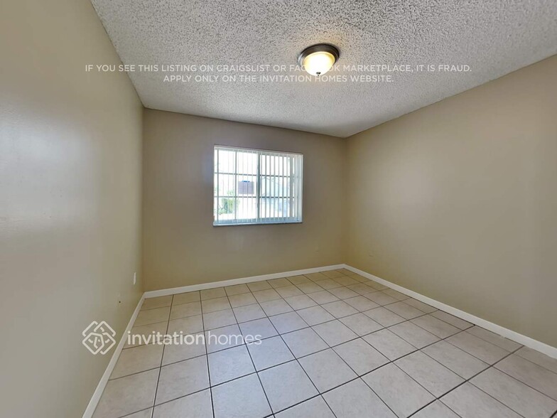 Building Photo - 3568 W 72nd St