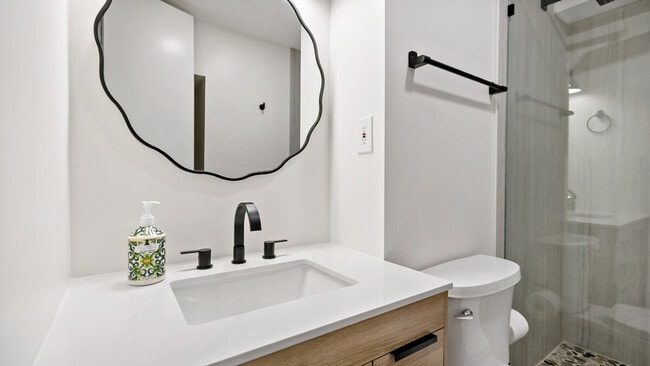 Building Photo - 3590 Water St NW