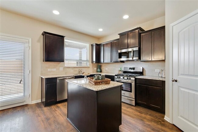 Building Photo - 944 Palo Duro Loop