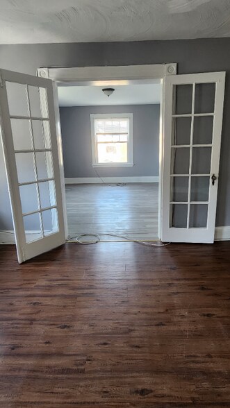 Building Photo - 28 Olive St