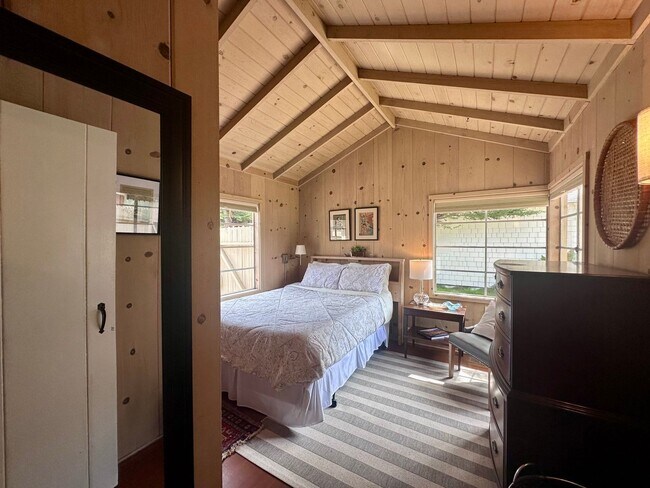 Building Photo - Idyllic Fully Furnished Cottage in Asilomar Dunes Available Monthly