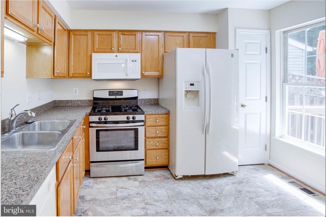Building Photo - 12758 Silvia Loop