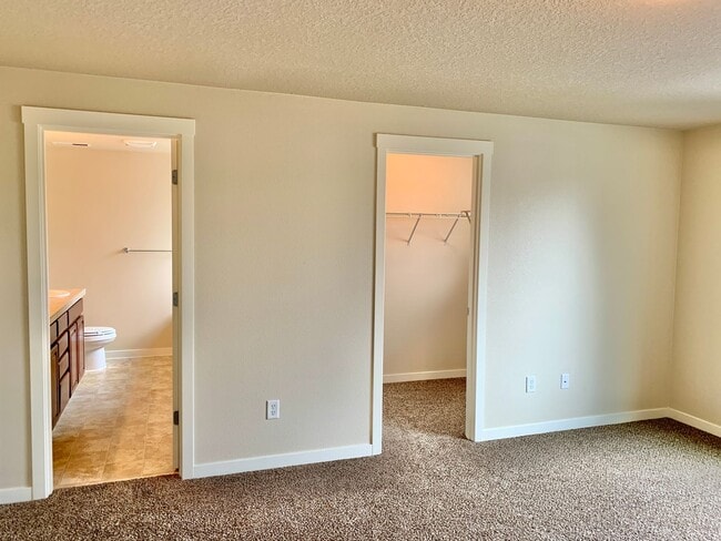 Building Photo - DON'T MISS THIS ONE...  - Quiet, 4 bedroom...