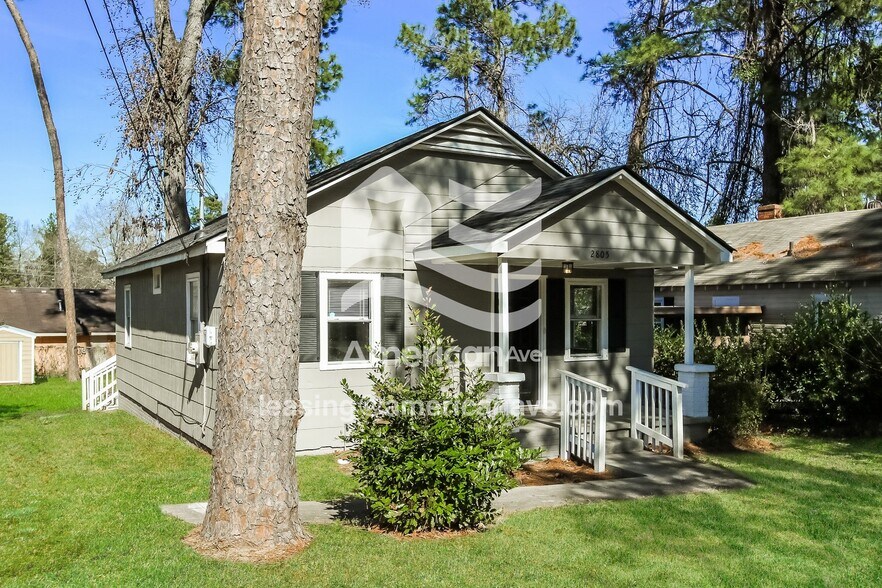 Building Photo - 2805 Royal St