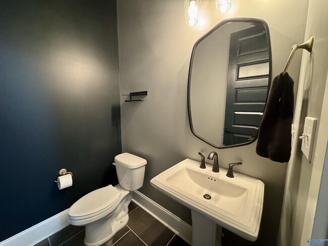 Building Photo - 329 Clift Home Pl Dr