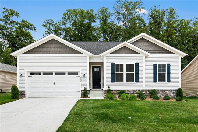 Building Photo - 8627 Fleetwood Dr