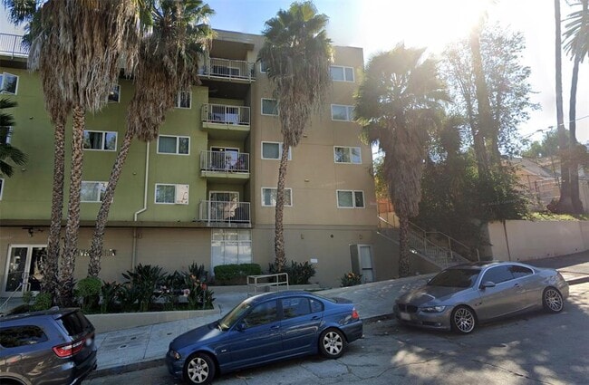 Building Photo - 116 Witmer St