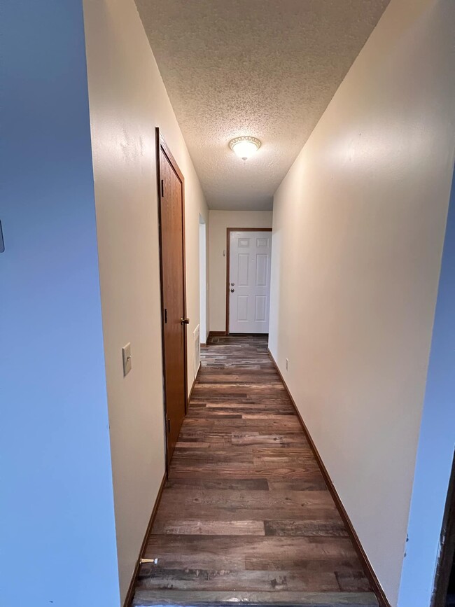 MAIN HALLWAY - 4290 Stardust Dr