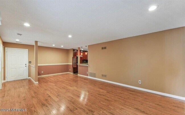 Building Photo - 19 Augusta Ct