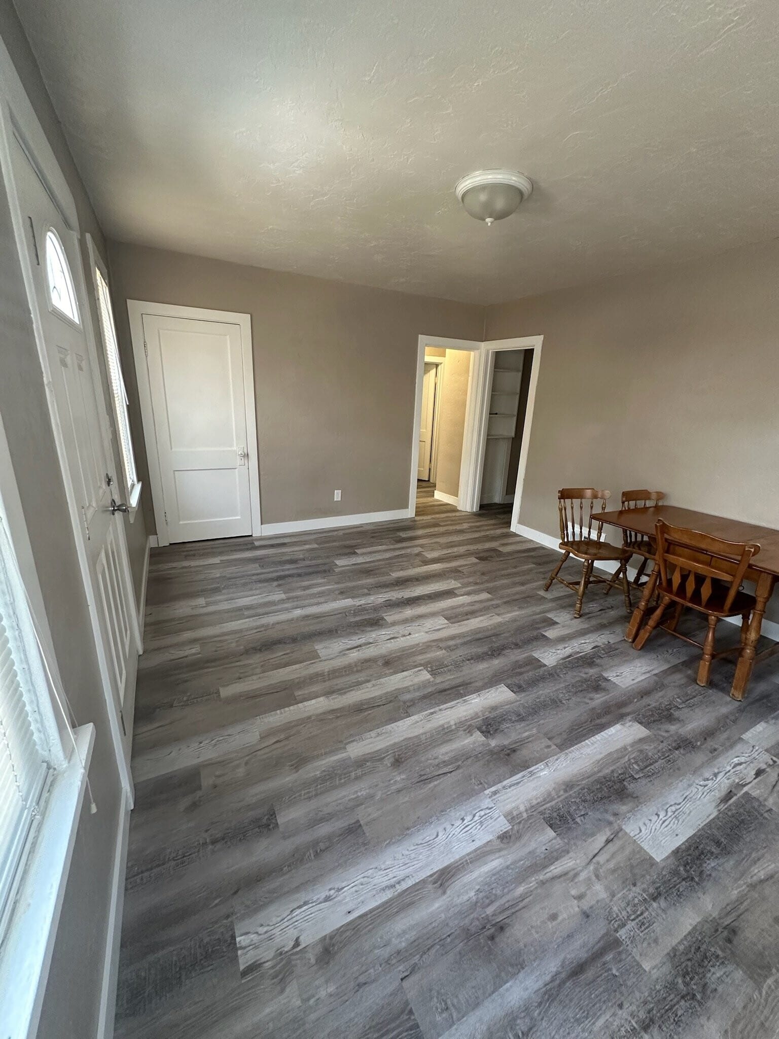 Building Photo - 654 E 500 N