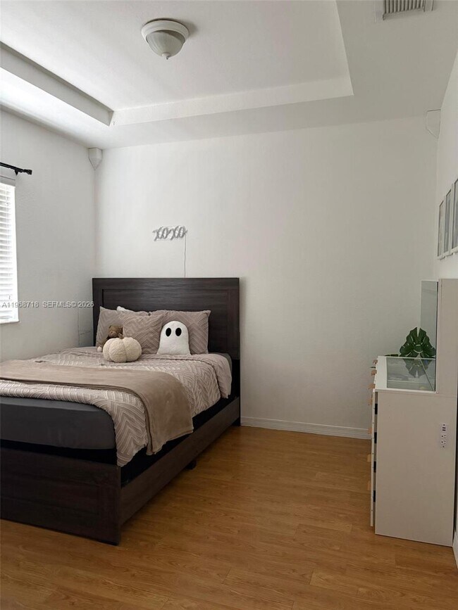 Building Photo - 10775 NW 83rd Terrace