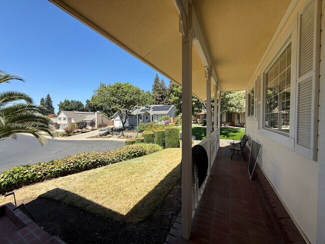 Building Photo - Stunning three-story home located in the c...