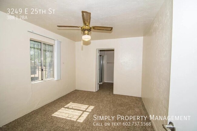Building Photo - Great 3 bed 2 bath near UofA/ downtown Tuc...
