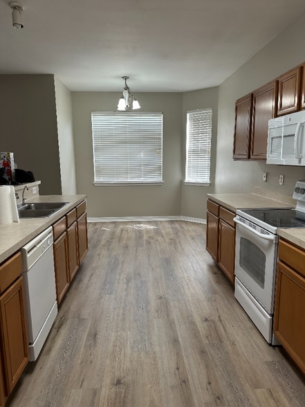 Building Photo - 316 Peoria Blvd