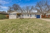 Building Photo - GORGEOUS 4 bedroom 2 bath Ranch!