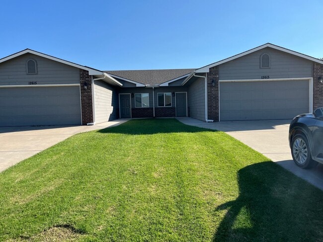 Primary Photo - Slab duplex