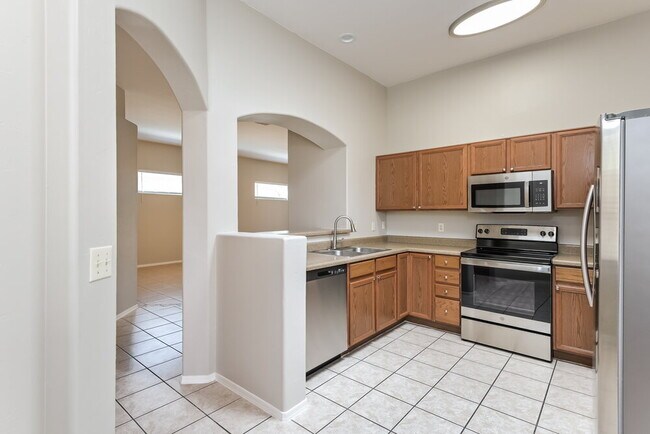 Building Photo - 2415 N Avenida TABICA