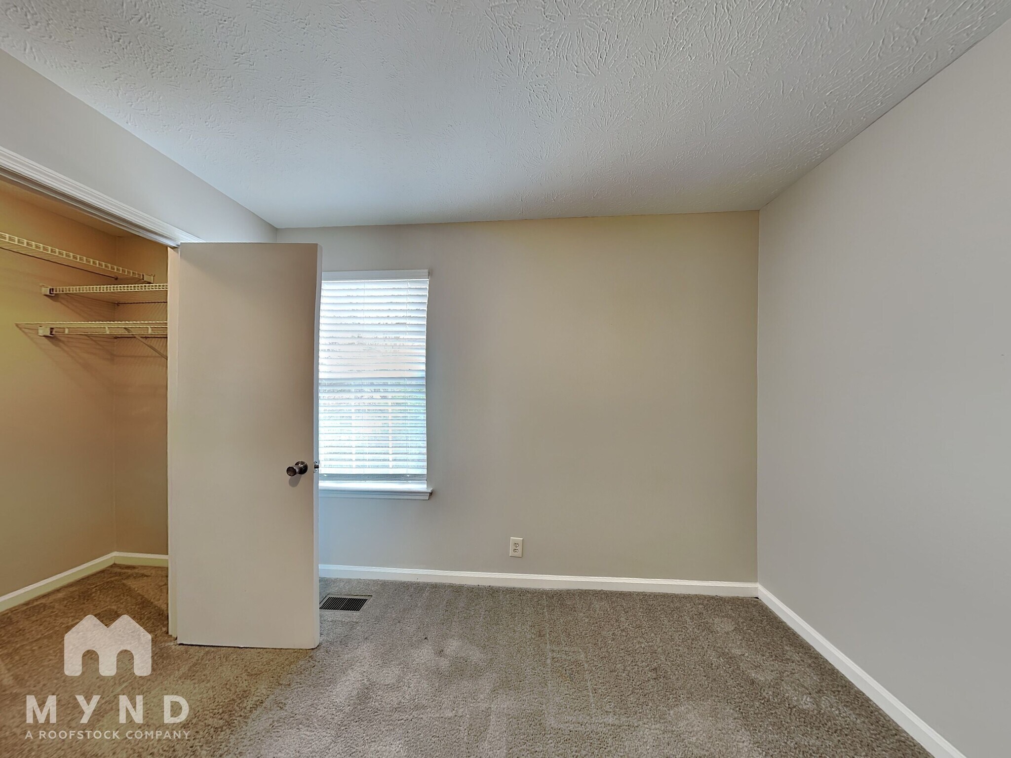 Building Photo - 305 Burlwood Ct